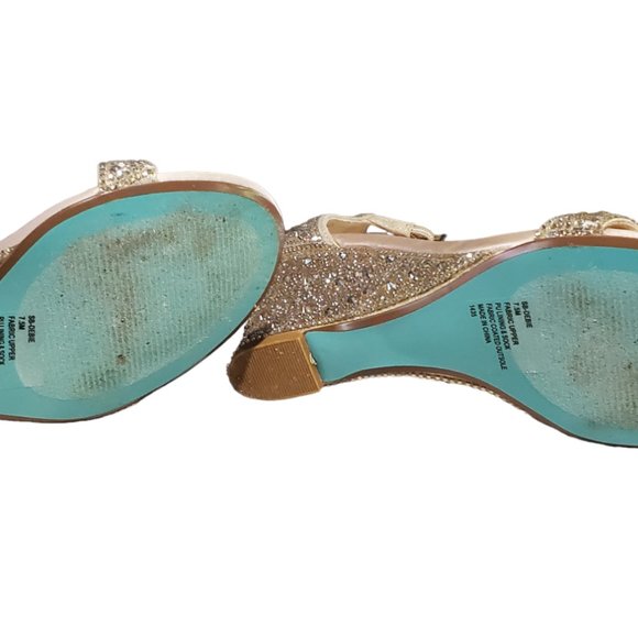 Betsey Johnson - Picture 7 of 9